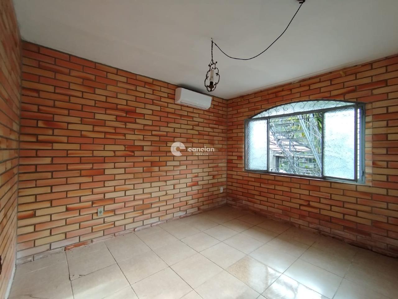 Casa para aluguel no Centro: 