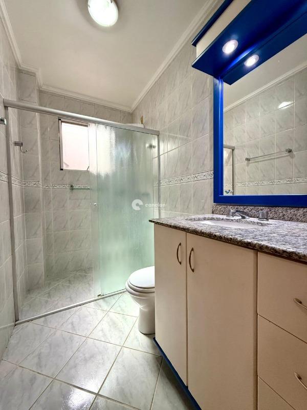 Apartamento à venda no Centro: Banheiro Social