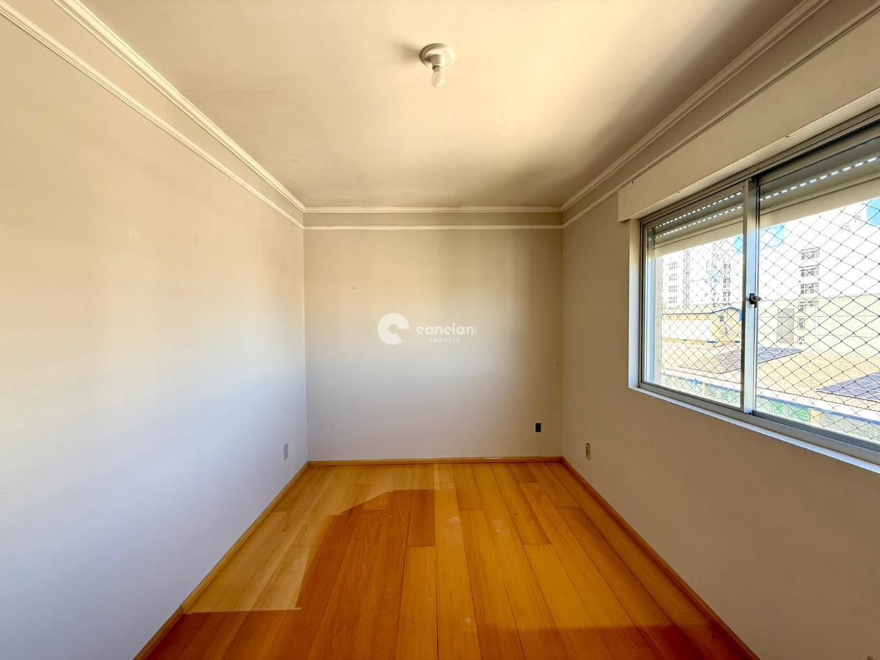 Apartamento à venda no Centro: Dormitório 01