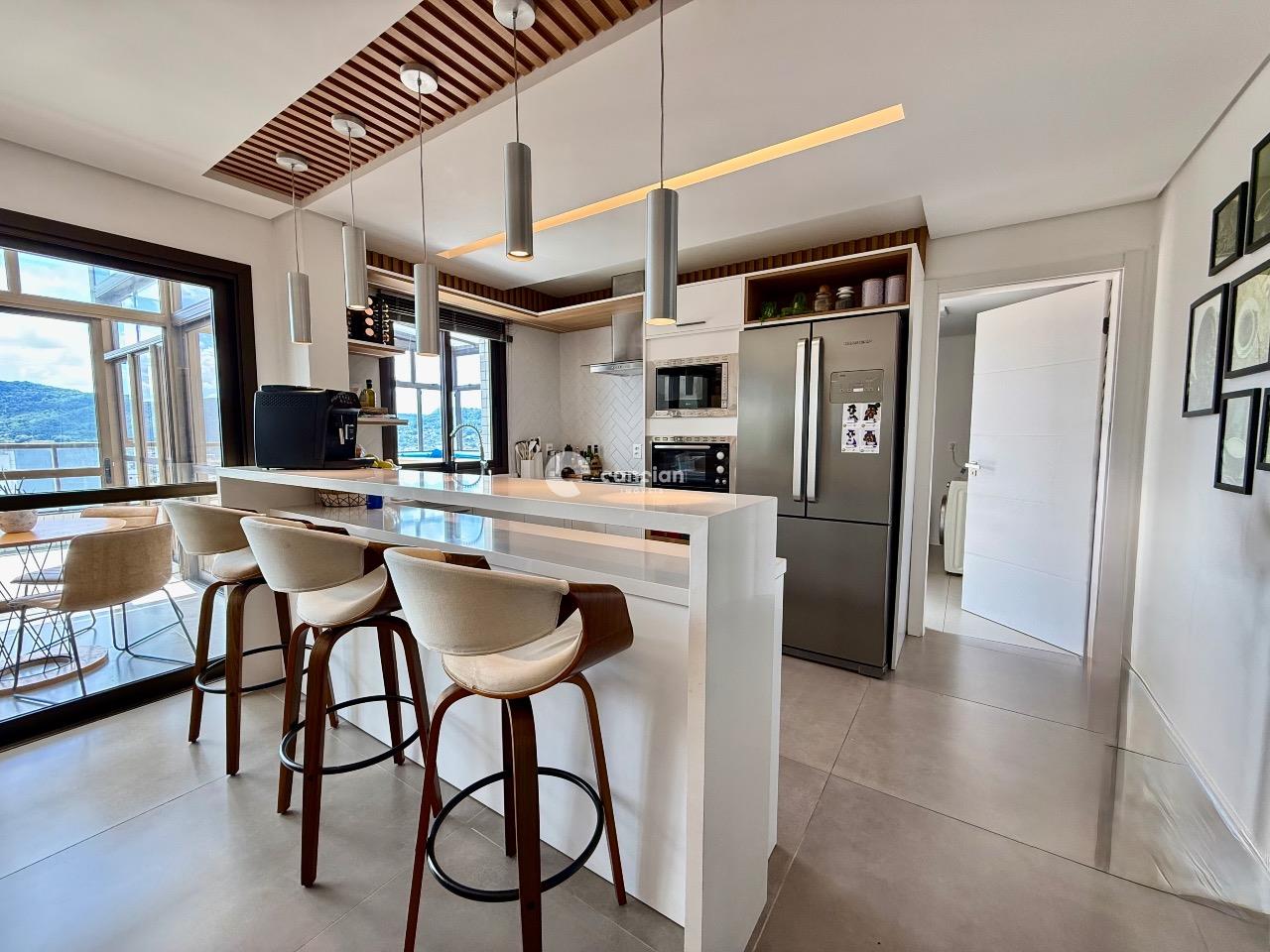 Cobertura à venda no Centro: 