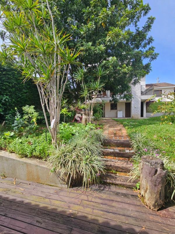 Casa de Condomínio à venda no Tomazetti: 