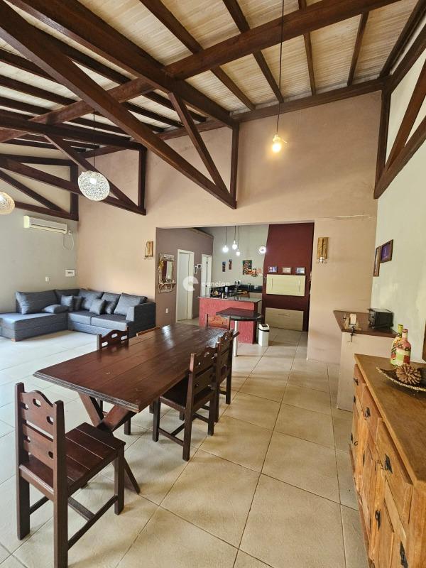 Casa de Condomínio à venda no Tomazetti: 