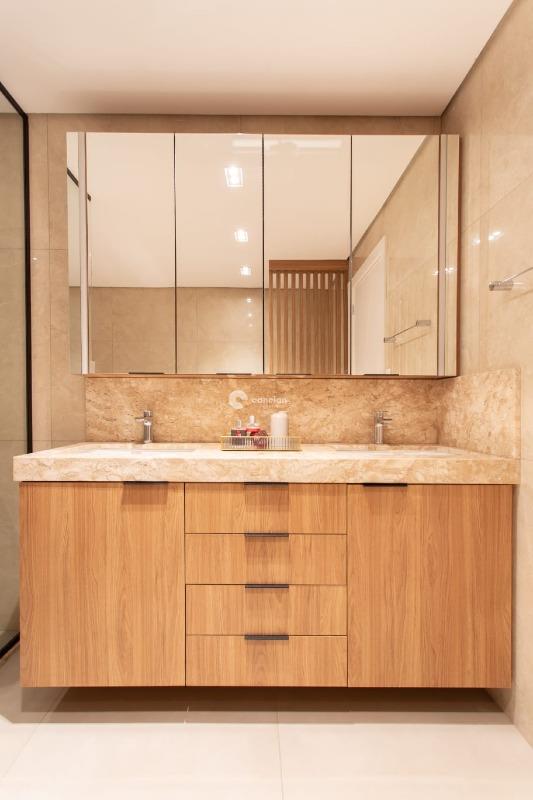 Casa de Condomínio à venda no Tomazetti: 