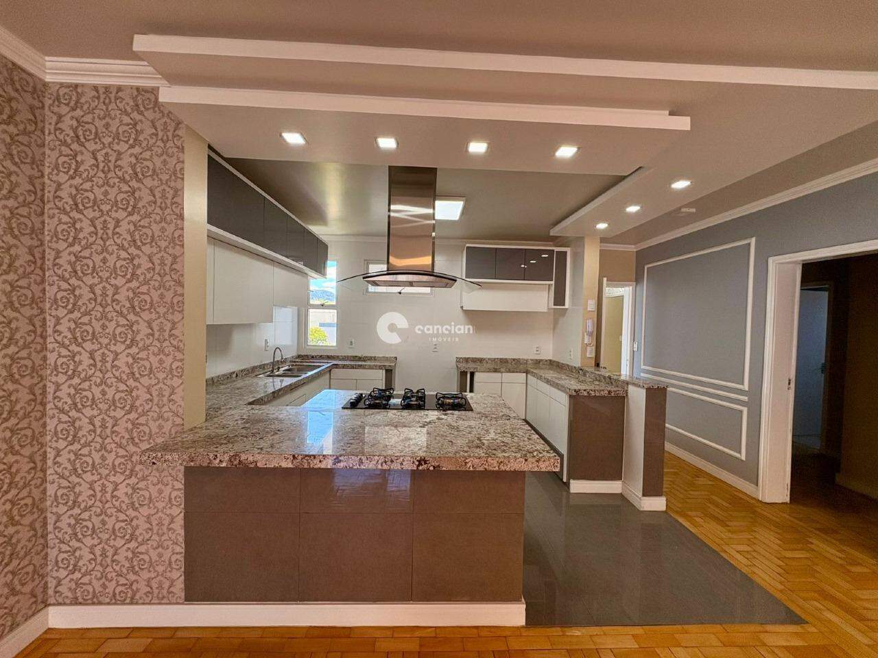 Cobertura para aluguel no Centro: 