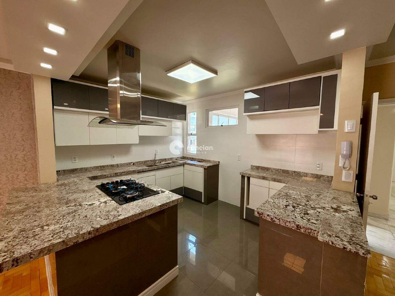 Cobertura para aluguel no Centro: 