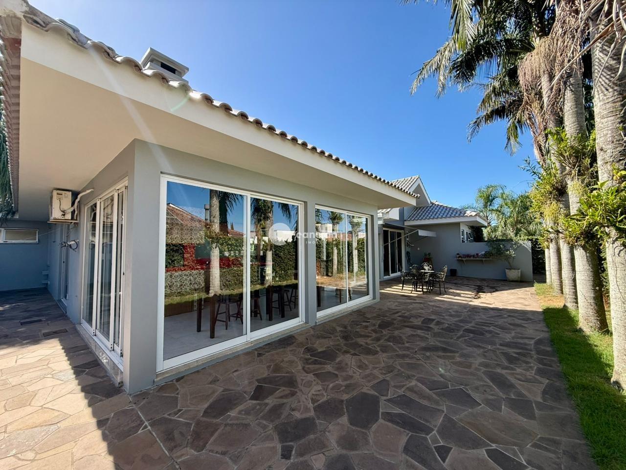 Casa de Condomínio à venda no São José: 