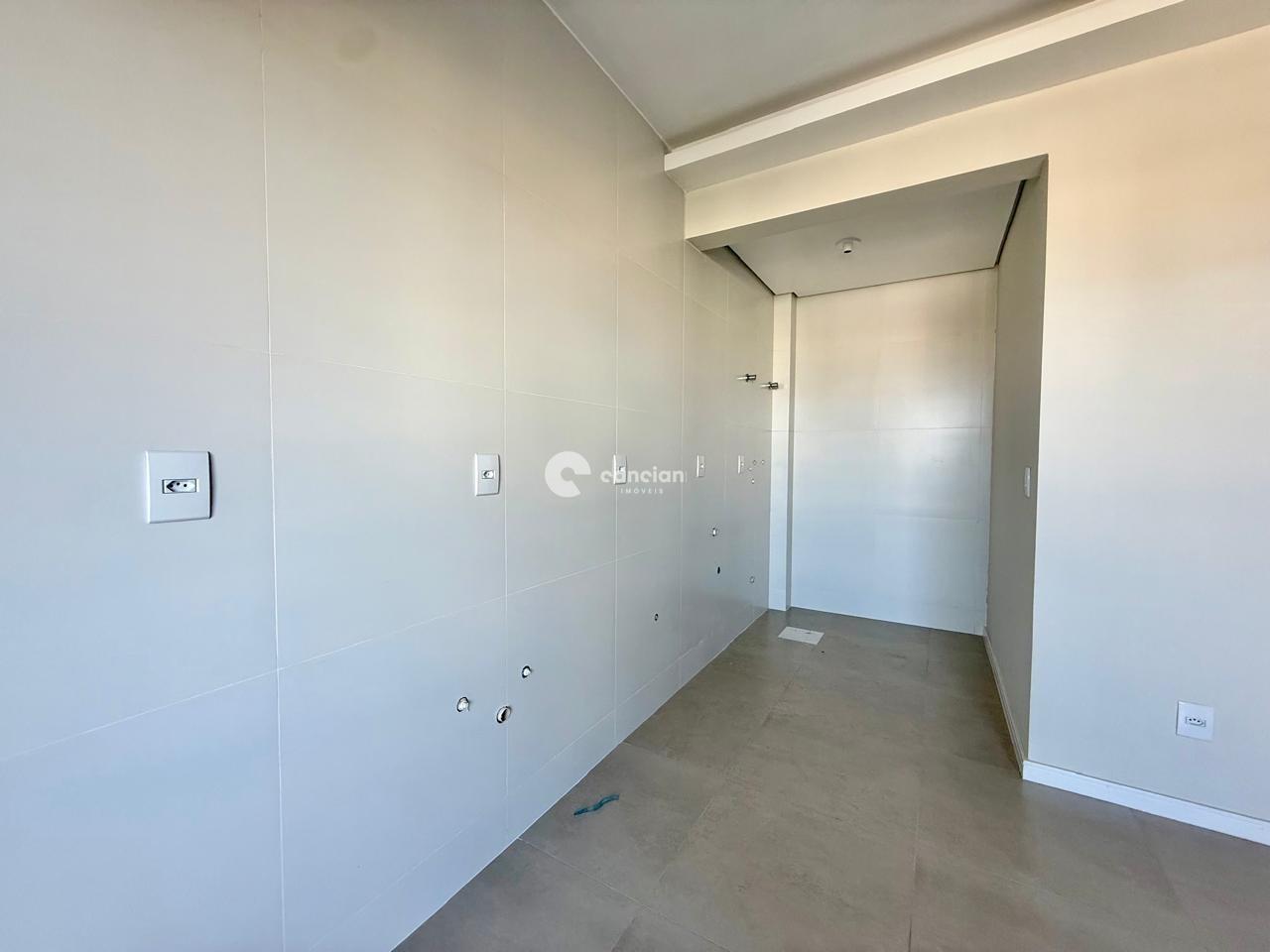 Apartamento à venda no Camobi: 