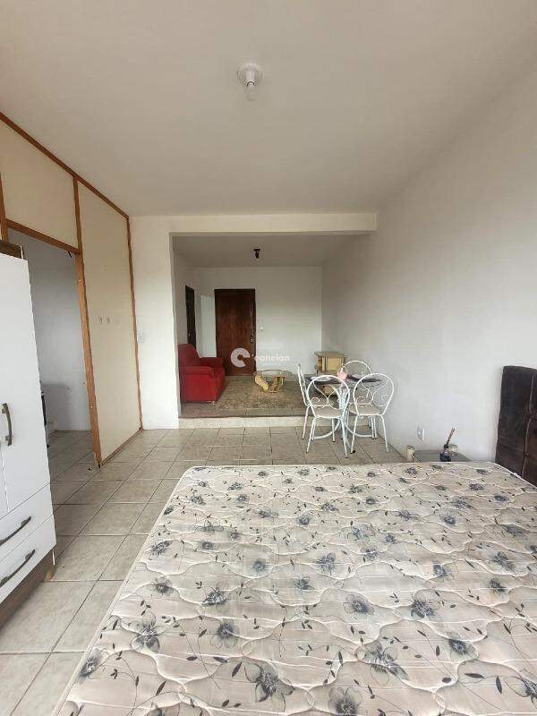 Apartamento para aluguel no Menino Jesus: 