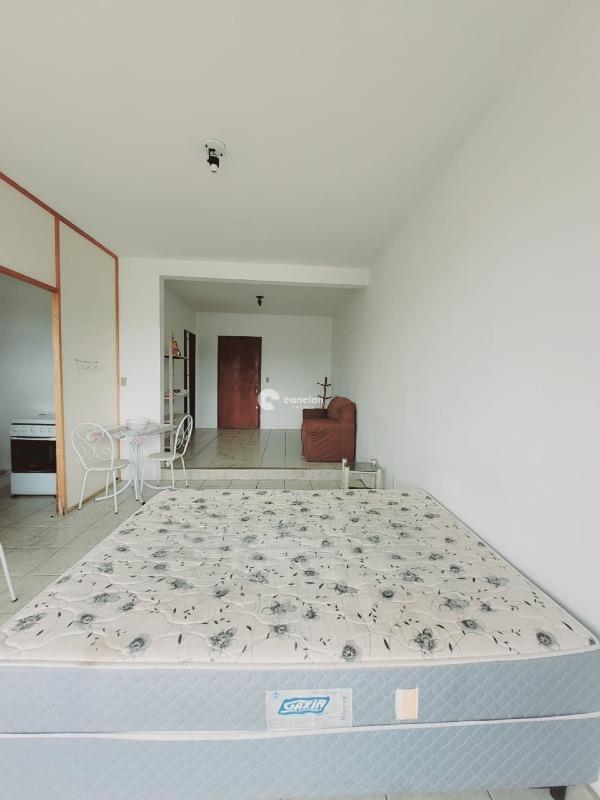 Apartamento para aluguel no Menino Jesus: 