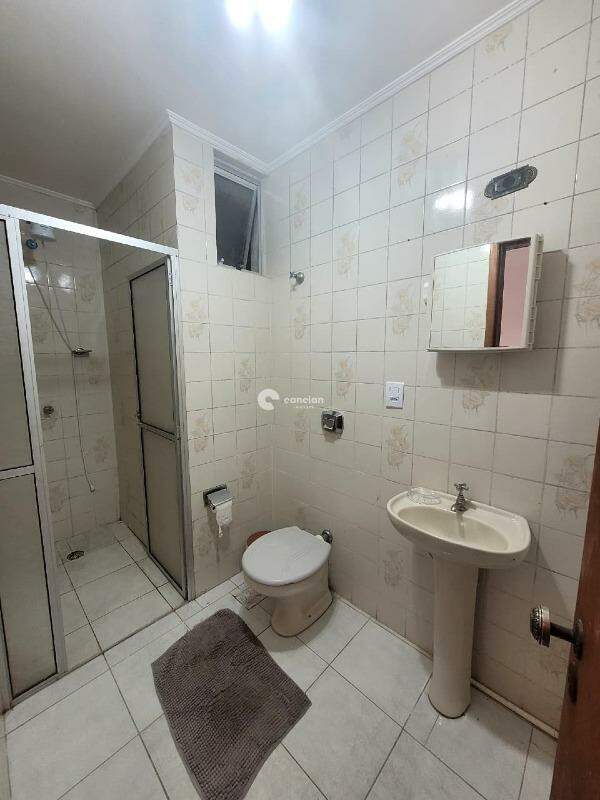 Apartamento para aluguel no Menino Jesus: 