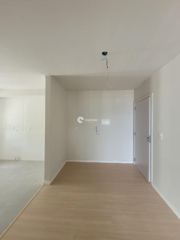 Apartamento para aluguel no Camobi: 