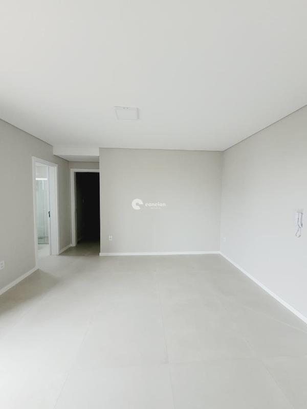 Apartamento para aluguel no Camobi: 