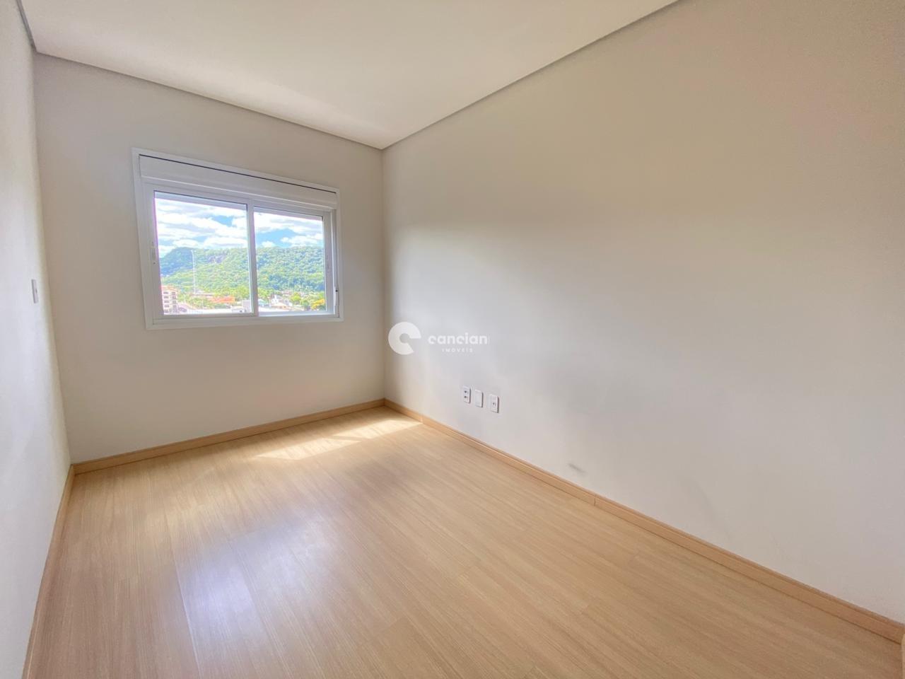Apartamento para aluguel no Menino Jesus: 