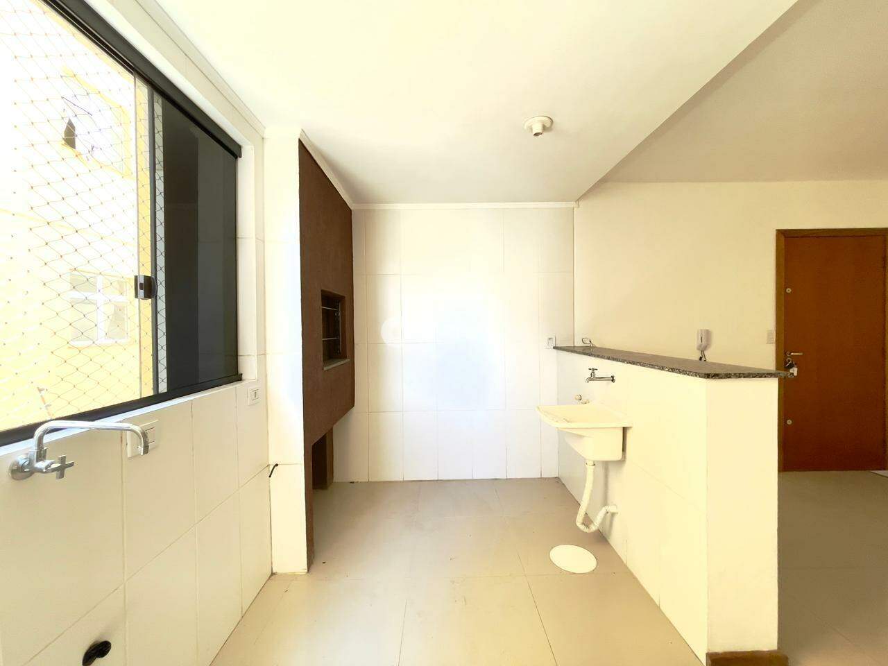 Apartamento para aluguel no Nossa Senhora do Rosário: 