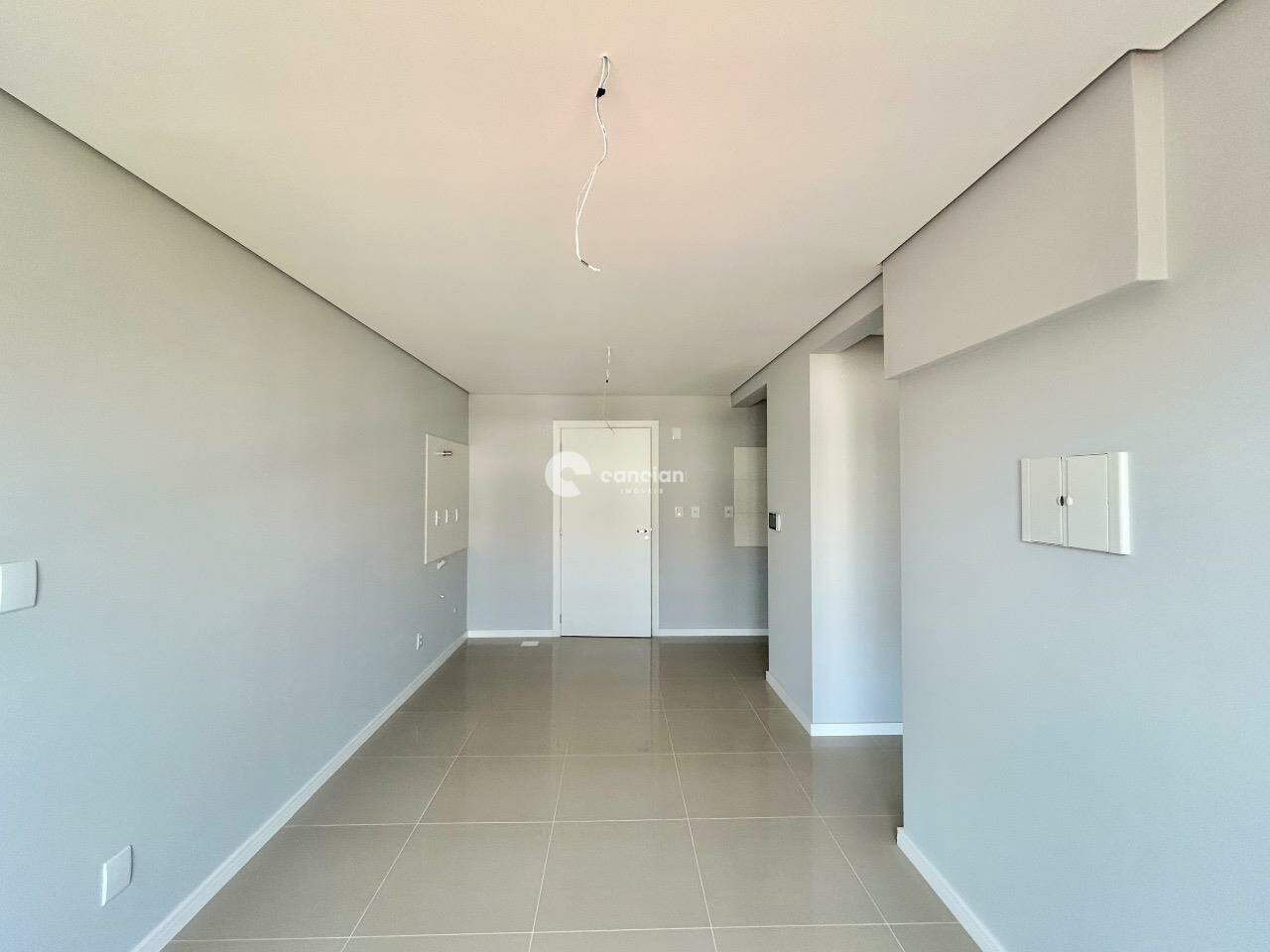 Apartamento para aluguel no Camobi: 