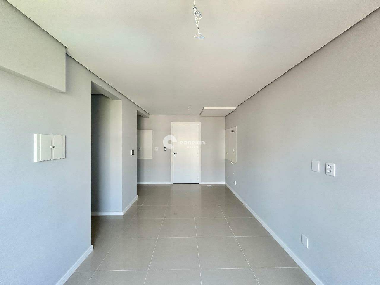 Apartamento para aluguel no Camobi: 