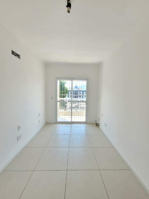 Apartamento para aluguel no Camobi: 