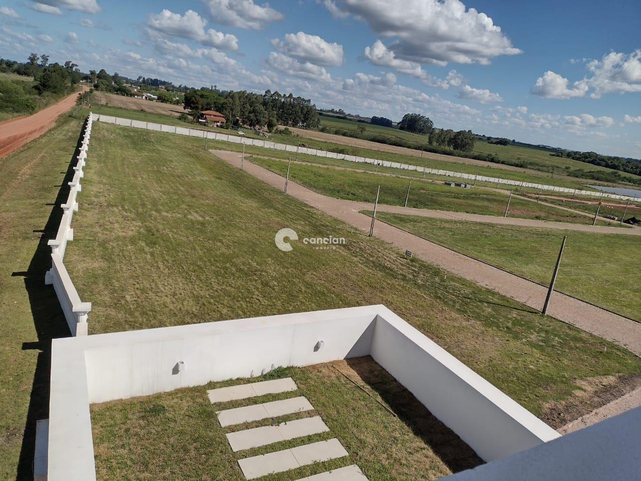 Terreno à venda no Camobi: 