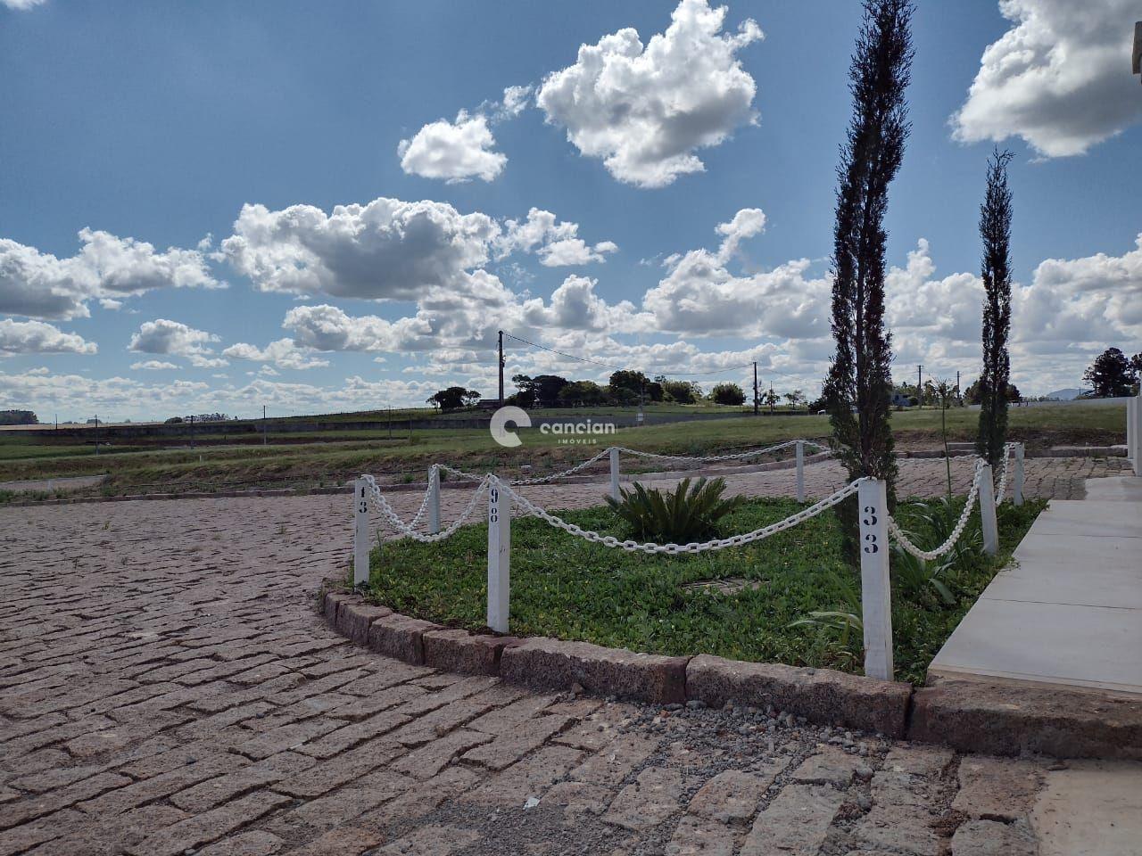 Terreno à venda no Camobi: 