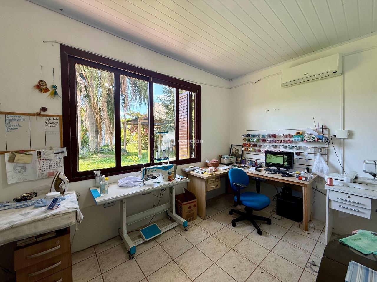 Casa à venda no Camobi: 