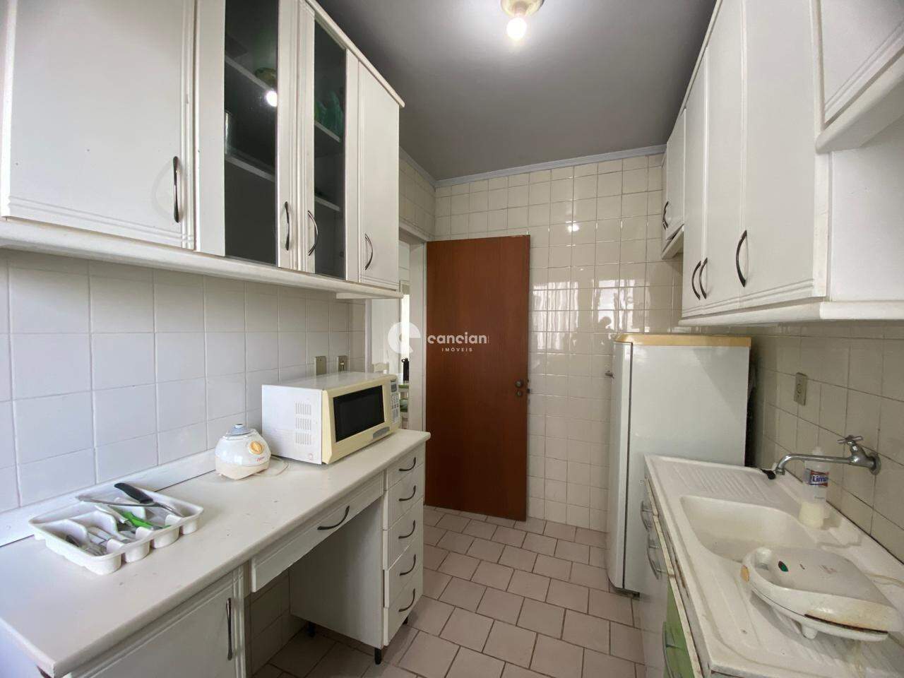 Apartamento à venda no Menino Jesus: 