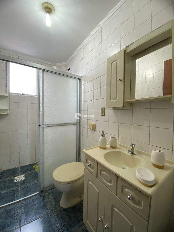 Apartamento à venda no Menino Jesus: 