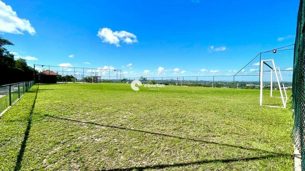Terreno em condomínio à venda no Tomazetti: 