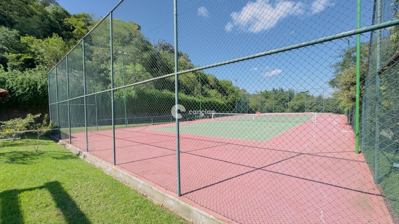 Terreno em condomínio à venda no Tomazetti: 