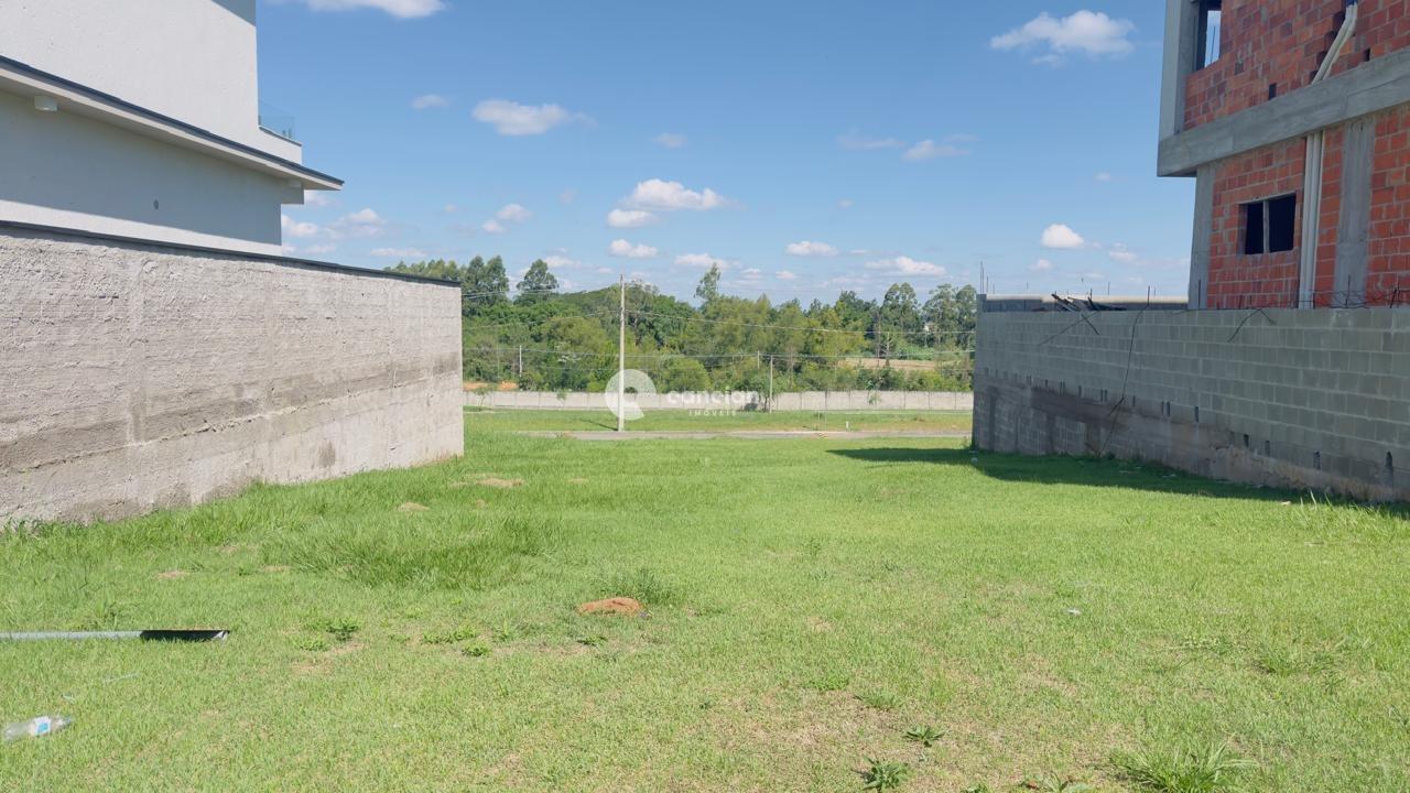 Terreno em condomínio à venda no Tomazetti: 