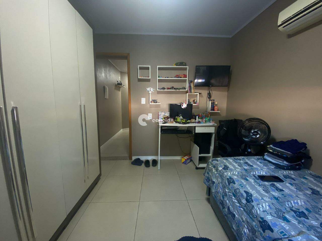 Casa à venda no Camobi: 