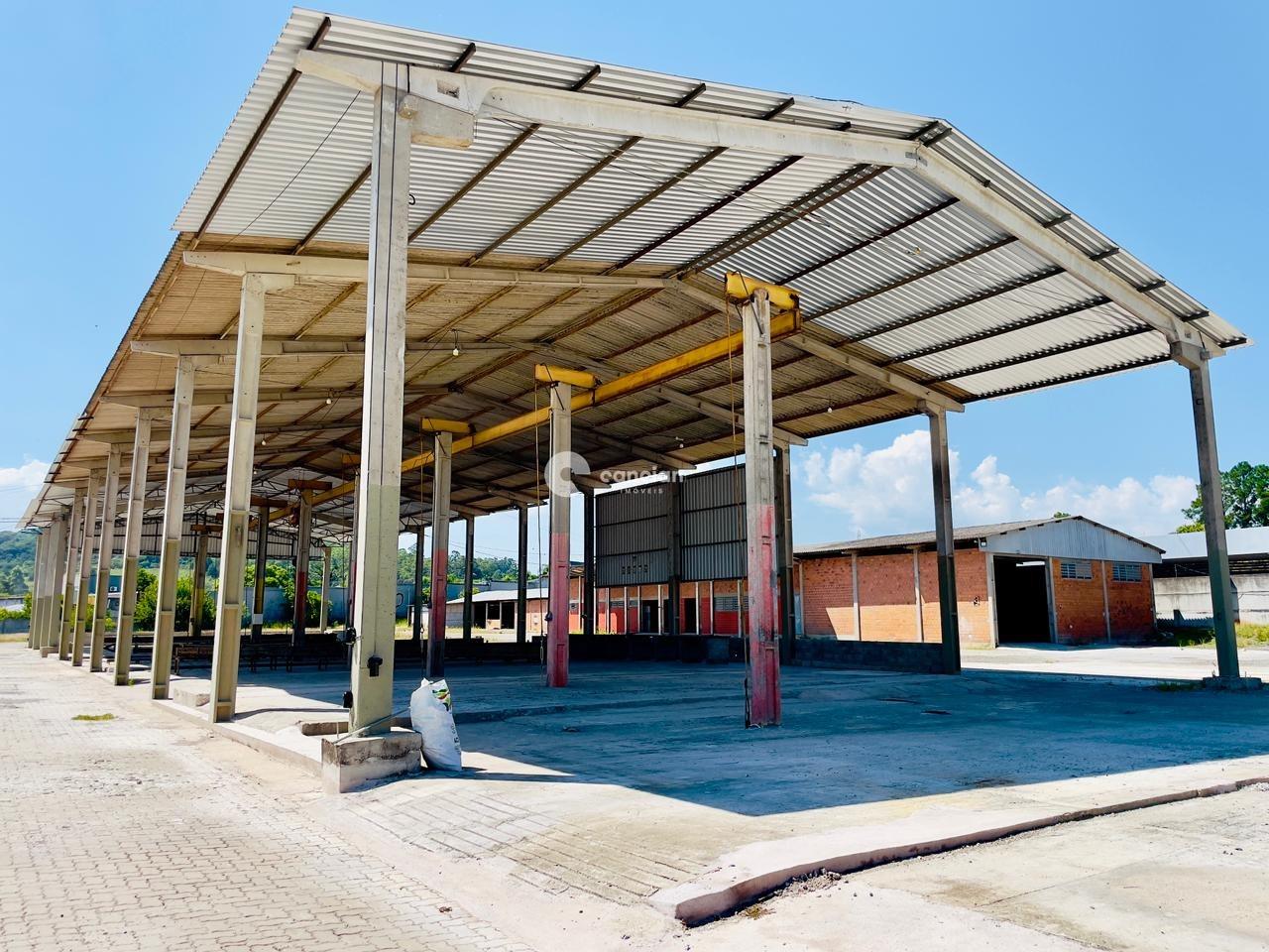 Pavilhão para aluguel no Nossa Senhora Medianeira: 