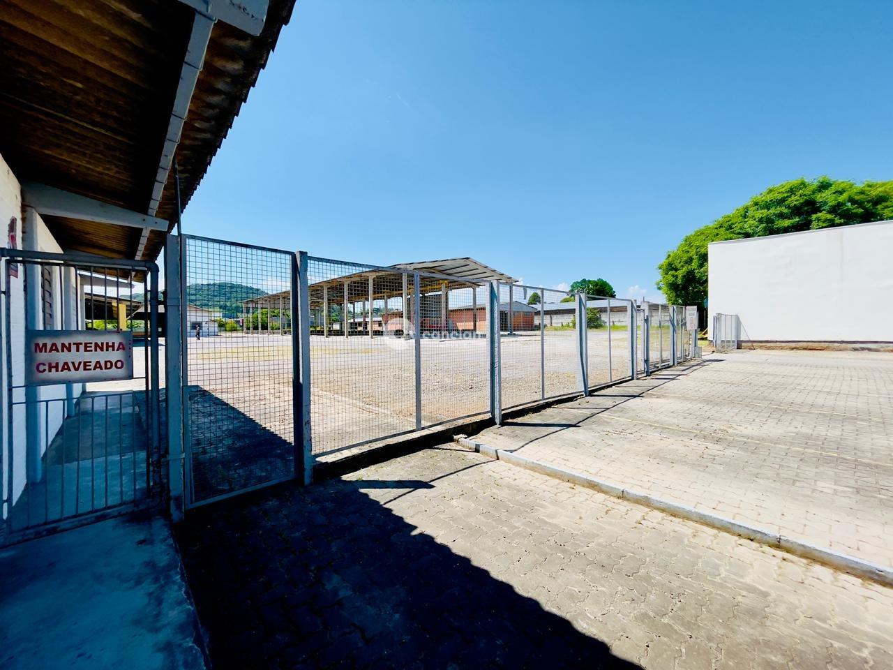 Pavilhão para aluguel no Nossa Senhora Medianeira: 