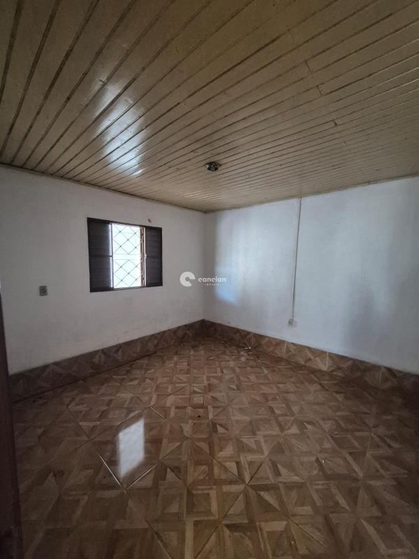 Casa à venda no Tancredo Neves: 