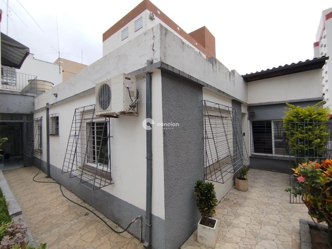 Casa à venda no Centro: 