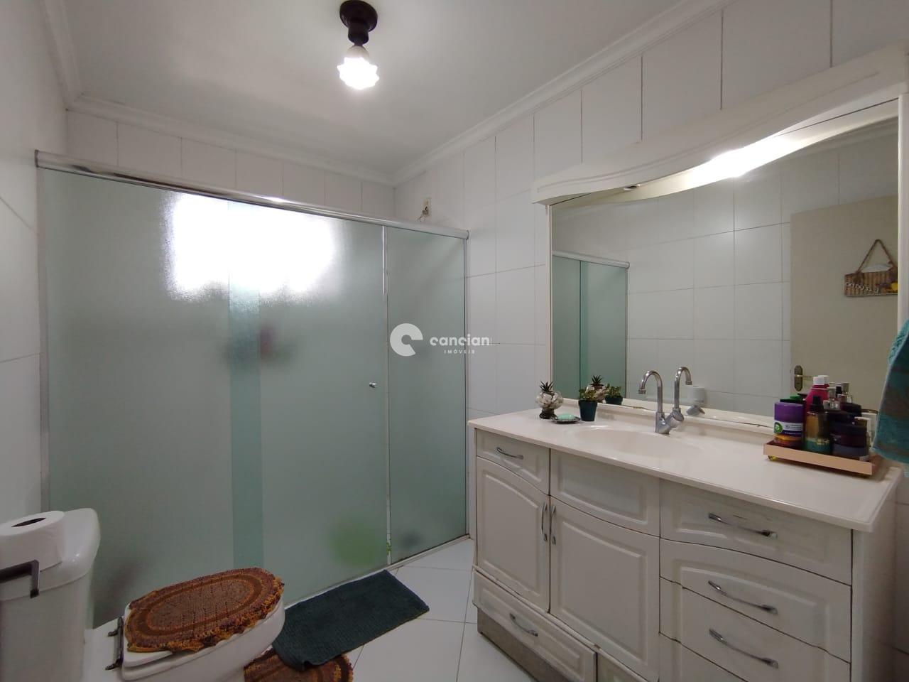 Casa à venda no Centro: 