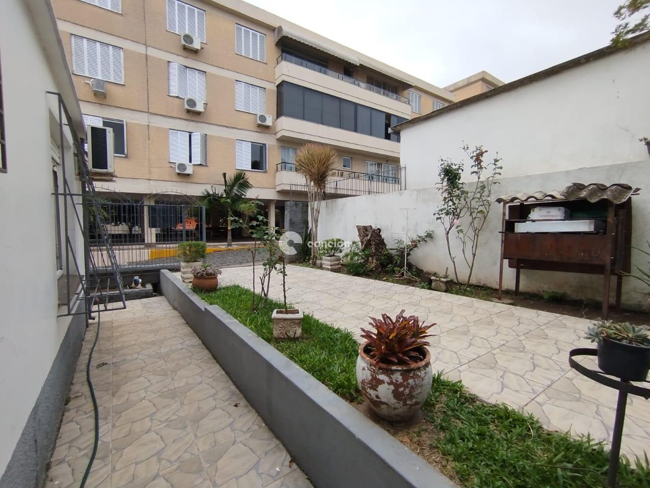 Casa à venda no Centro: 