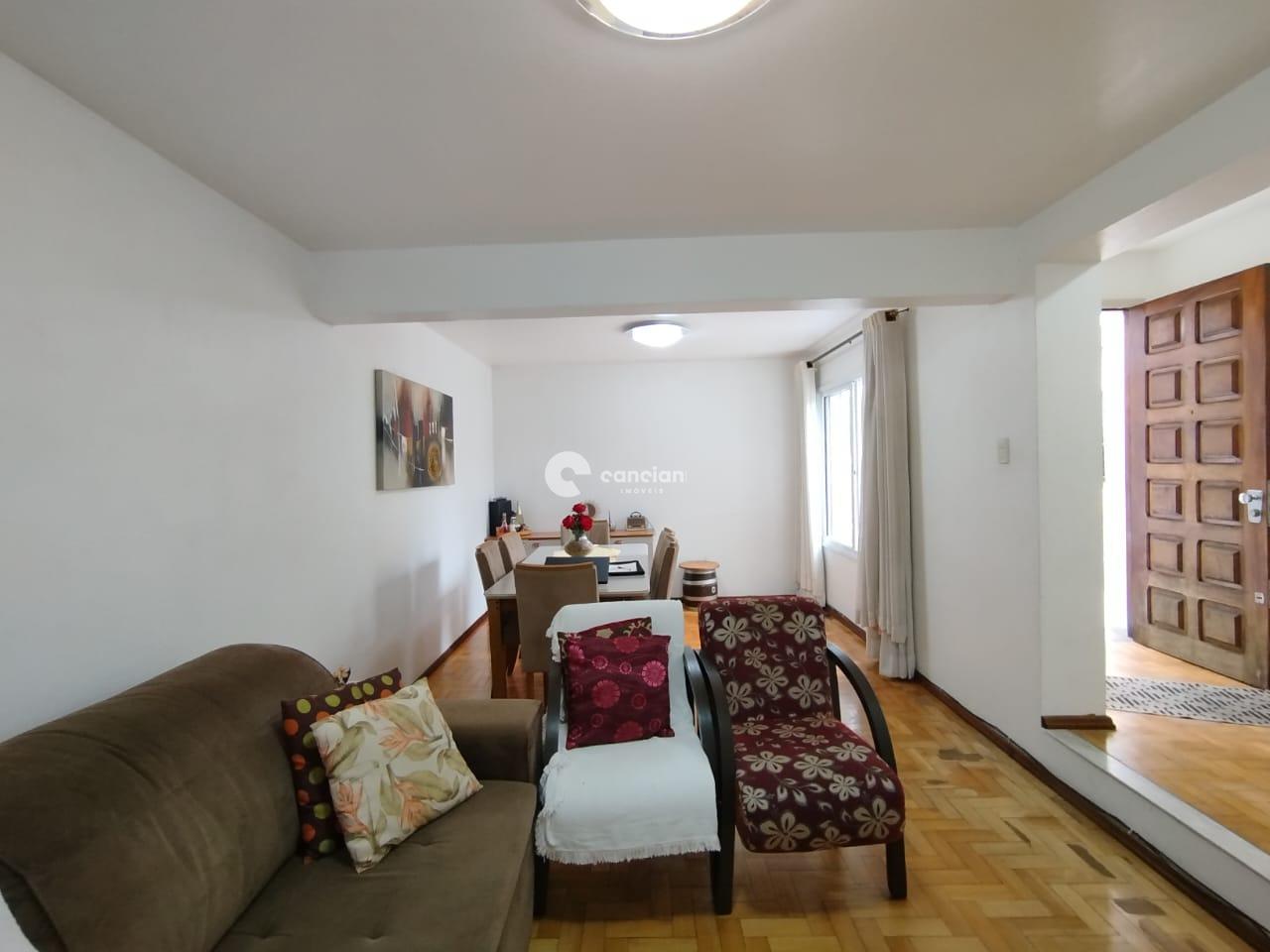 Casa à venda no Centro: 