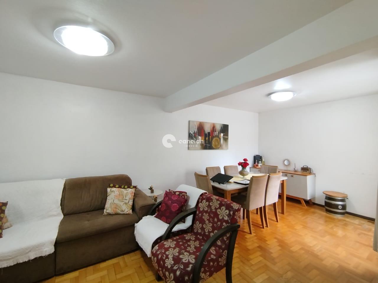 Casa à venda no Centro: 