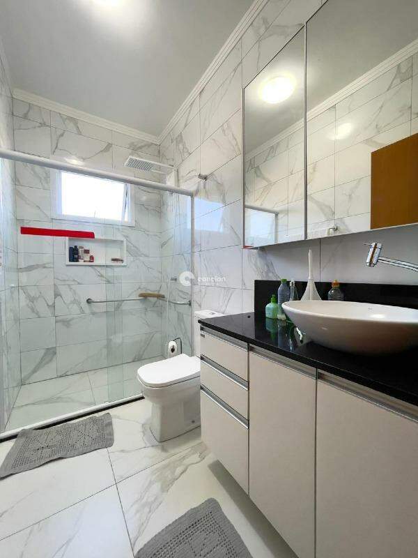 Casa para aluguel no Pé de Plátano: 