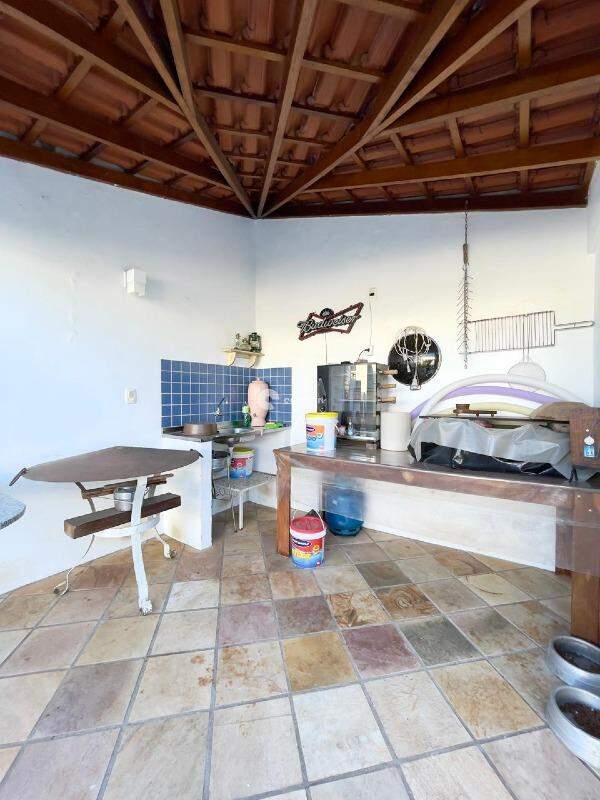 Casa para aluguel no Pé de Plátano: 