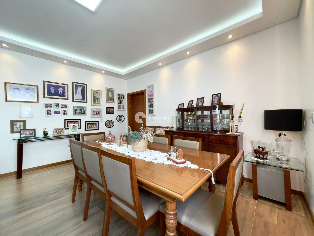 Casa para aluguel no Pé de Plátano: 