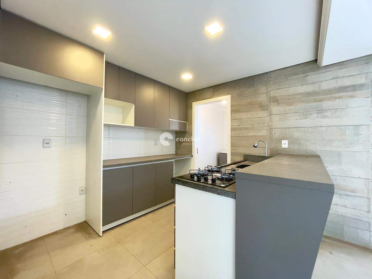 Casa para aluguel no Camobi: 