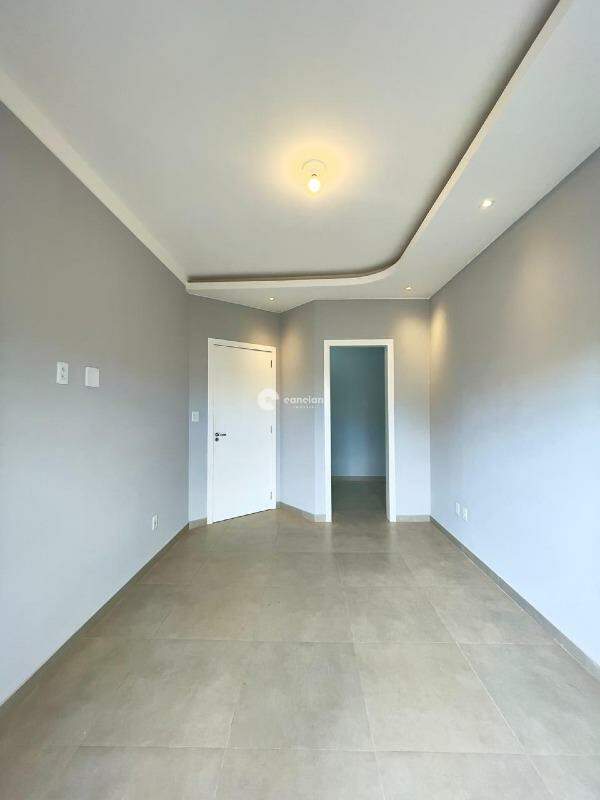 Casa para aluguel no Camobi: 