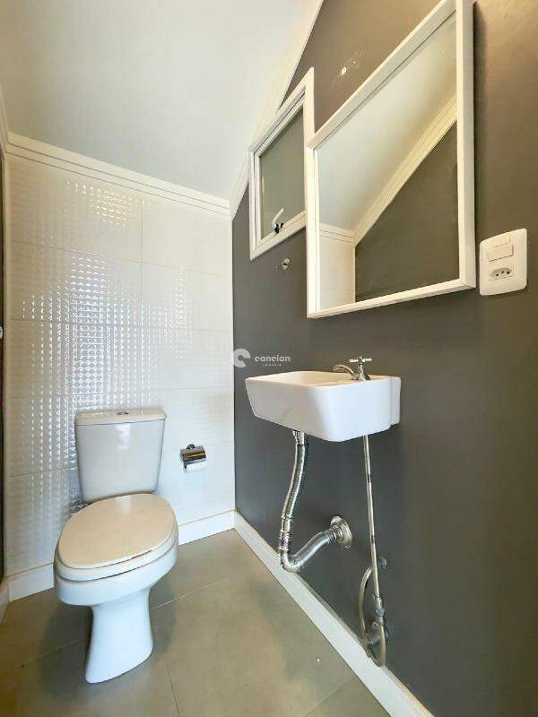 Casa para aluguel no Camobi: 