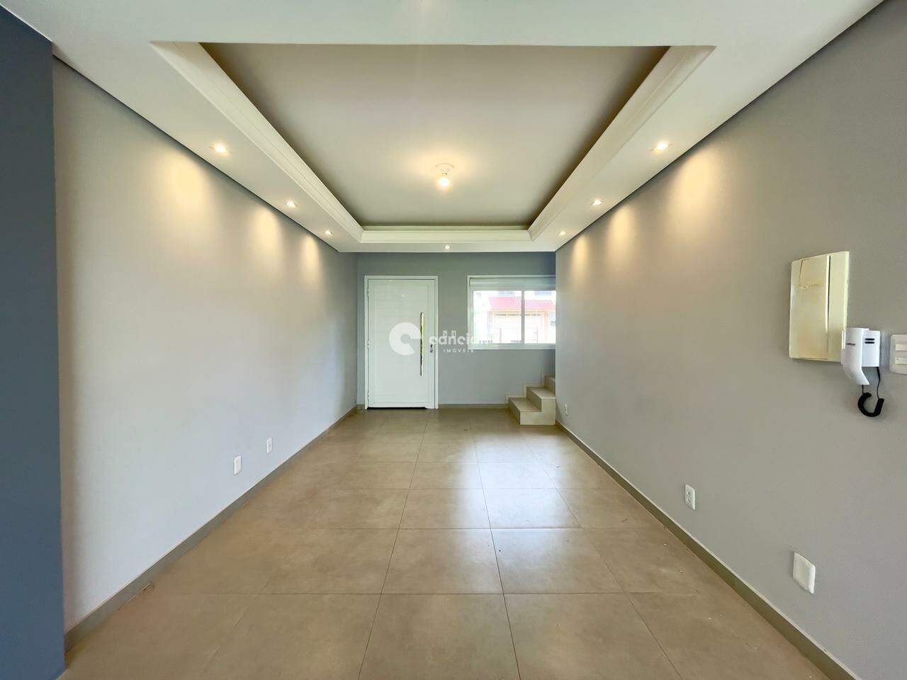 Casa para aluguel no Camobi: 