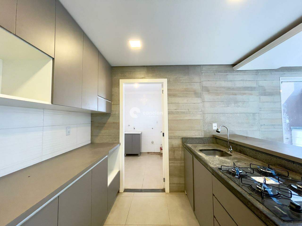 Casa para aluguel no Camobi: 