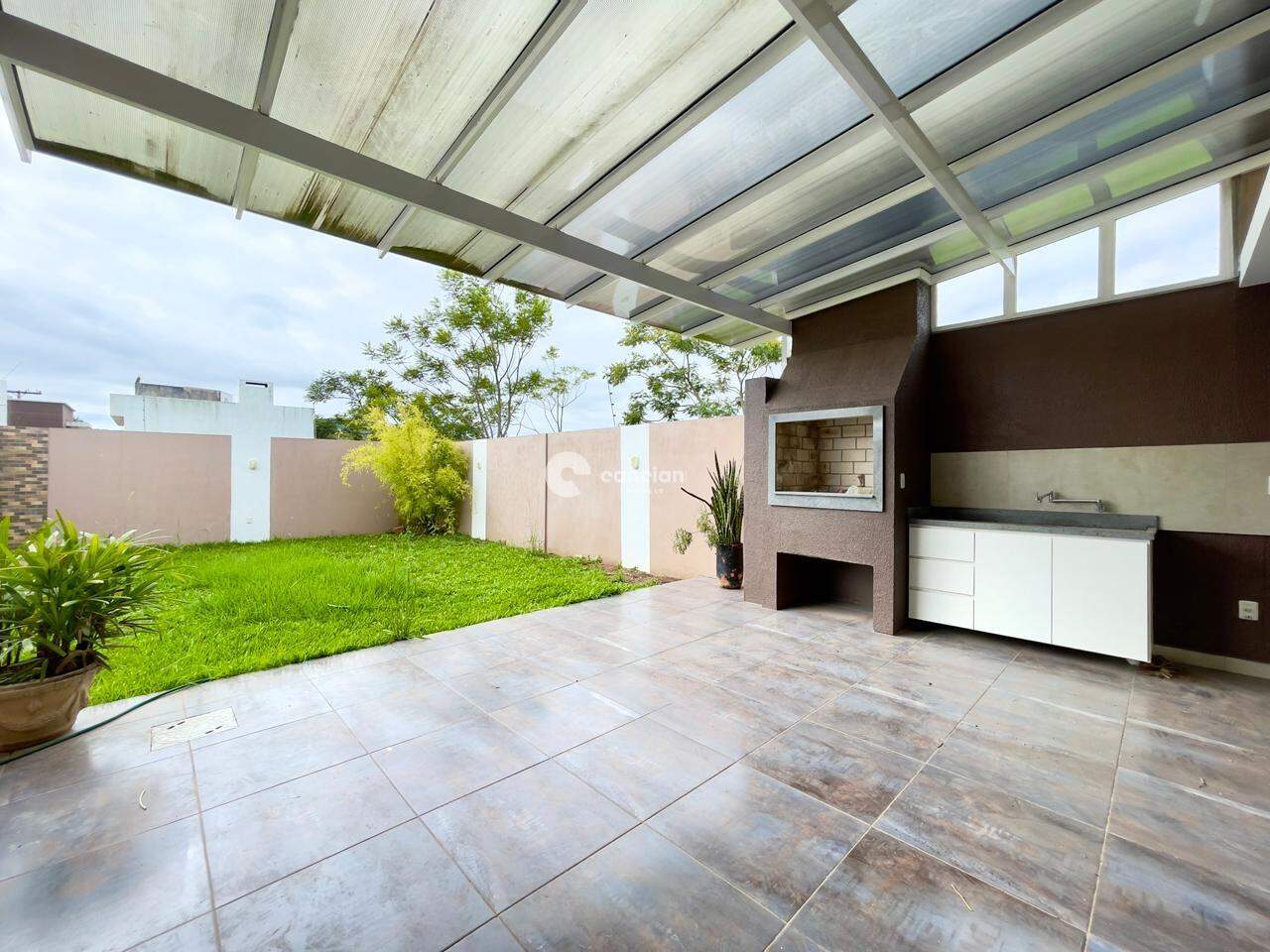 Casa para aluguel no Camobi: 