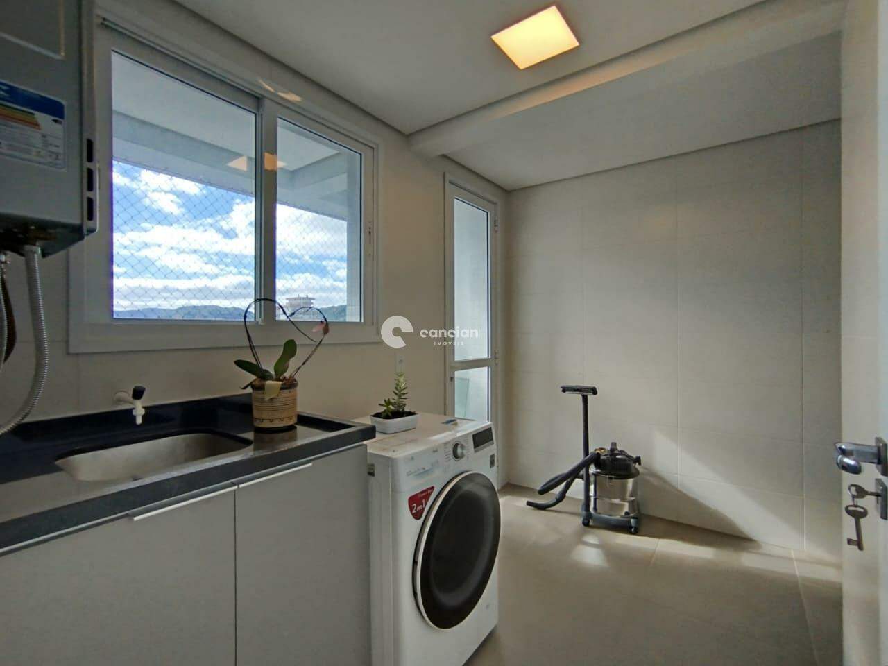 Apartamento à venda no Km 3: 