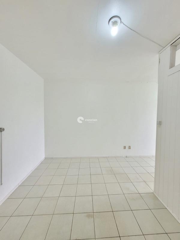 Kitnet à venda no Camobi: