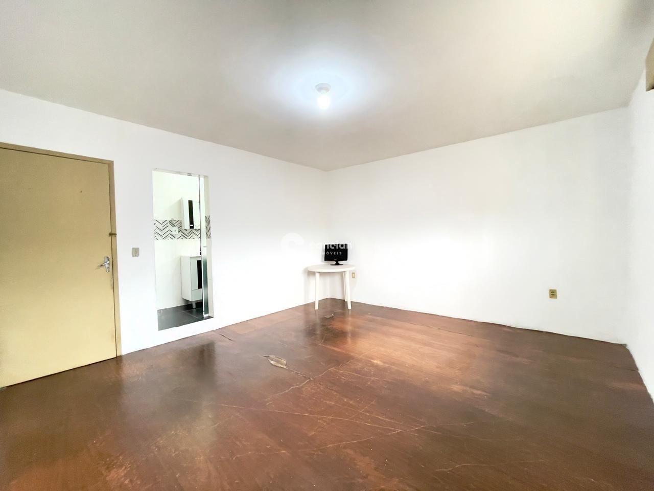 Casa para aluguel no Salgado Filho: